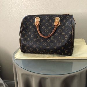 Louis Vuitton Speedy( Used in Good Condition)